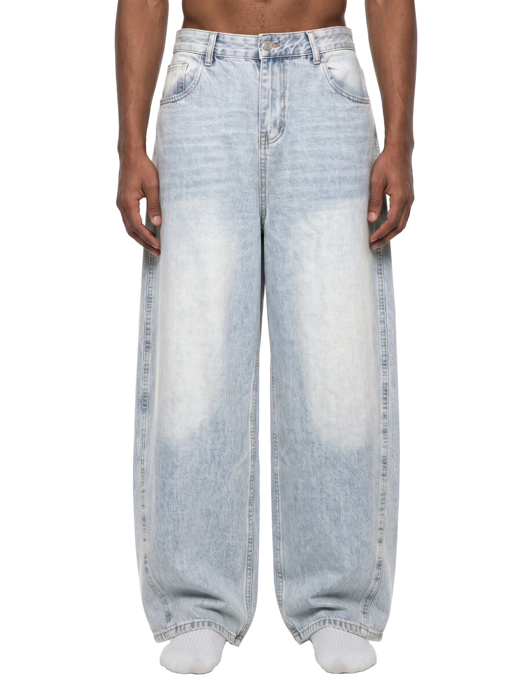 Baggy Bleached Jeans