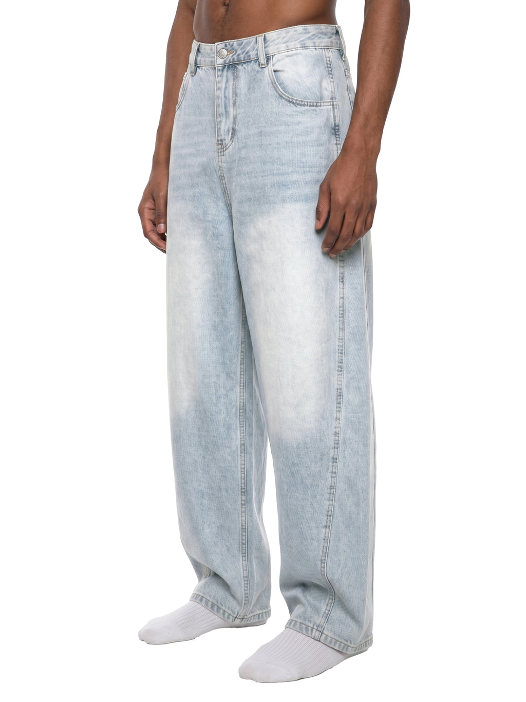 Baggy Bleached Jeans